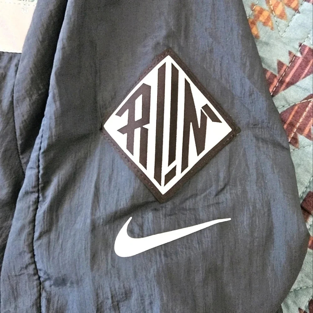 Nike Windrunner running jacket‎ - Picture 4 of 6
